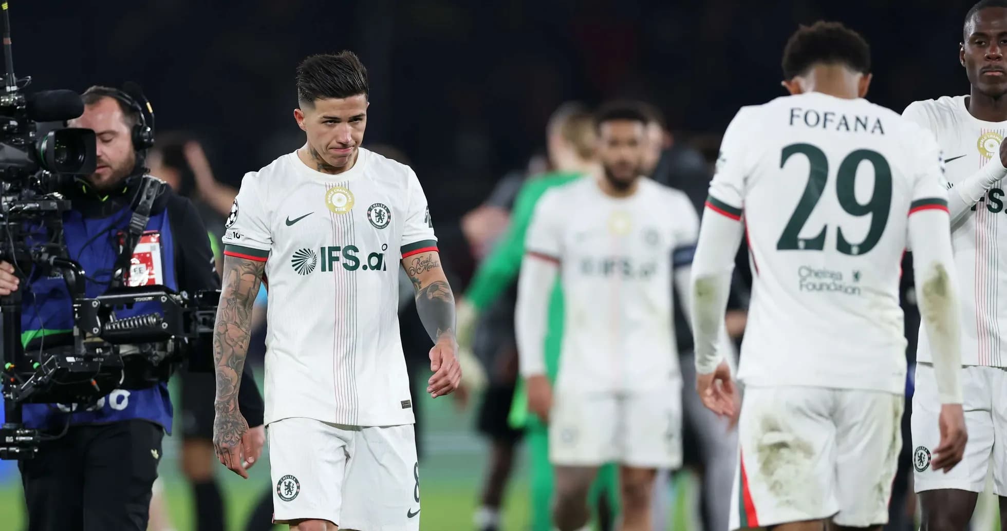 Jugadores de Chelsea tras el partido Jugadores de Chelsea tras el partido