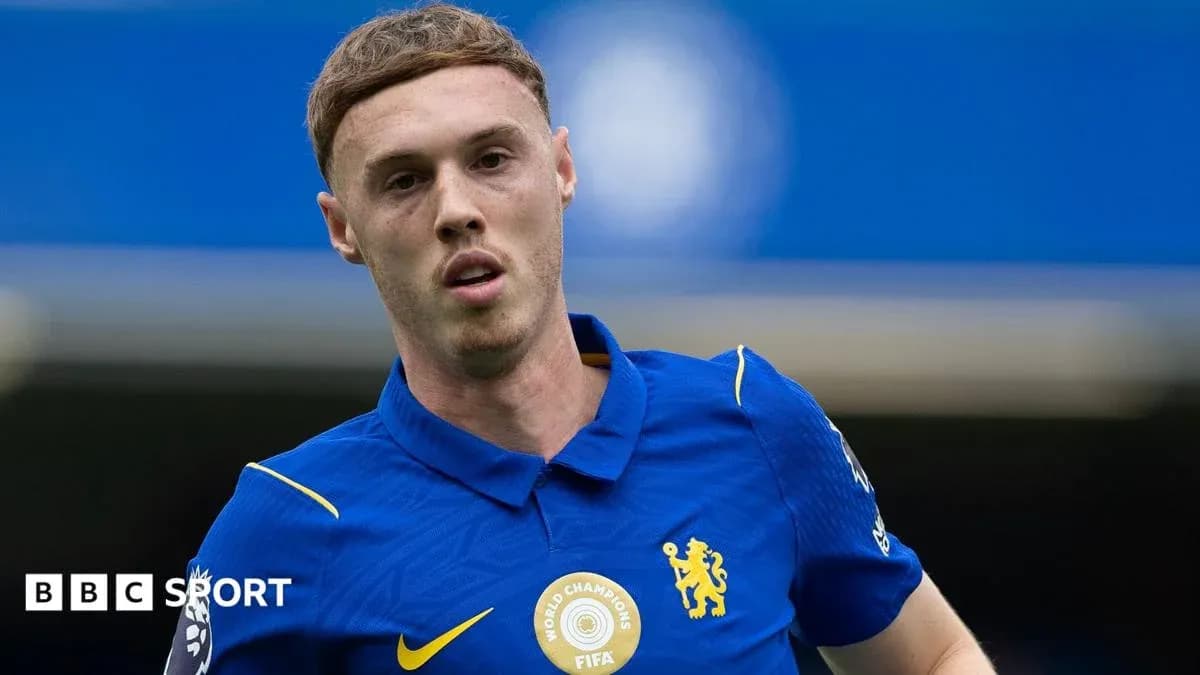 Jugador de Chelsea en el campo durante un partido Jugador de Chelsea en el campo durante un partido