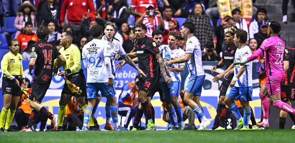 Puebla 0–0 Toluca: Resistencia Camotera en el Cuauhtémoc.jpg Puebla 0–0 Toluca: Resistencia Camotera en el Cuauhtémoc.jpg