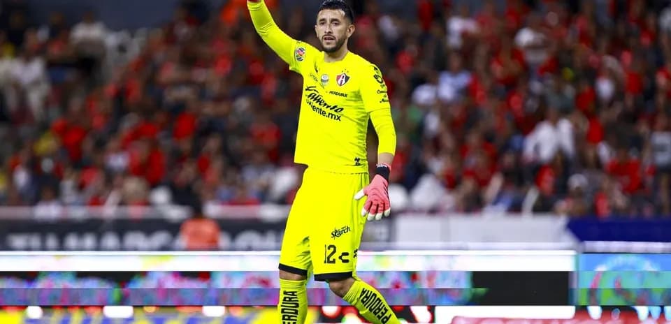 Portero de Atlas durante el partido Portero de Atlas durante el partido