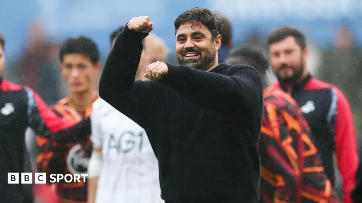 Entrenador celebrando con jugadores en el fondo Entrenador celebrando con jugadores en el fondo