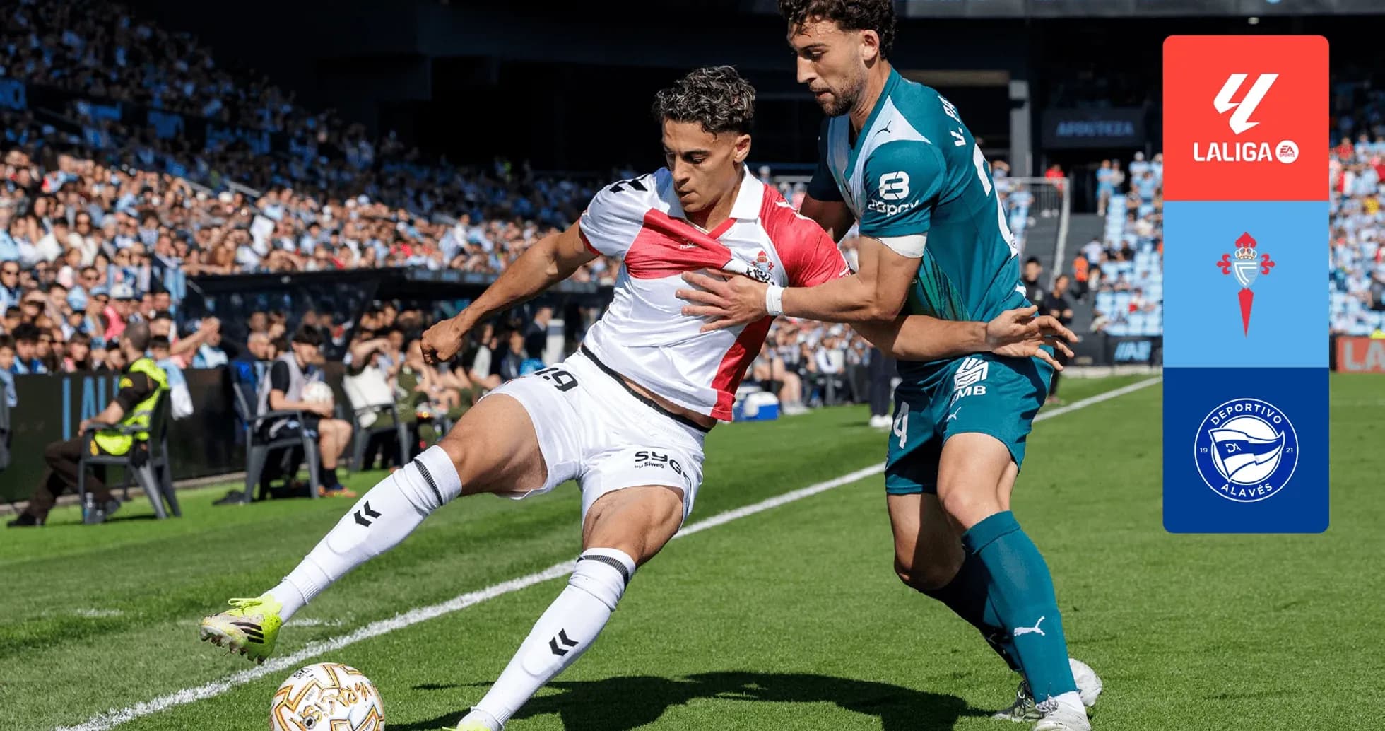 Jugadores compitiendo por el balón en La Liga Jugadores compitiendo por el balón en La Liga