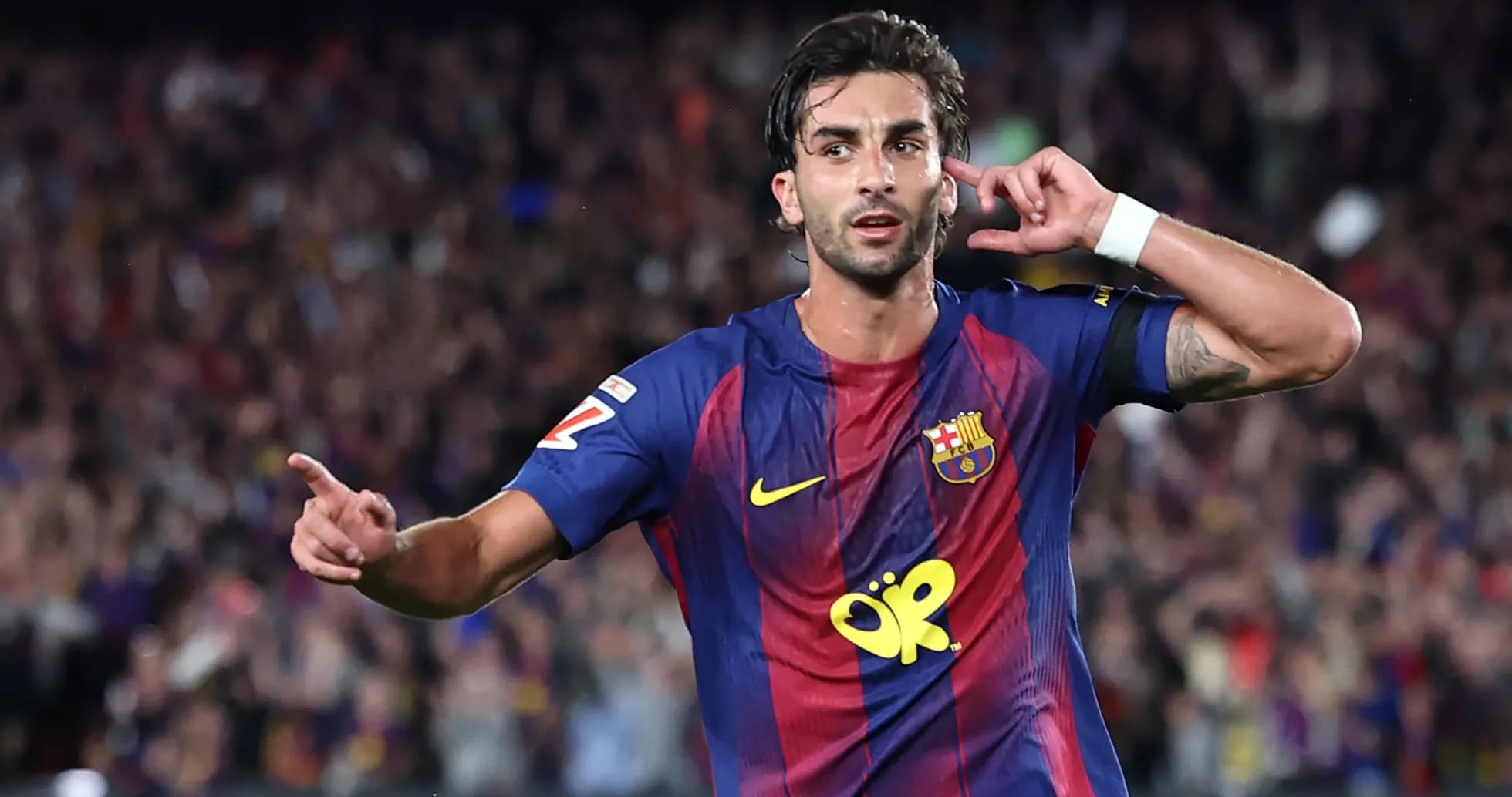 Jugador de Barcelona celebrando un gol en el estadio Jugador de Barcelona celebrando un gol en el estadio