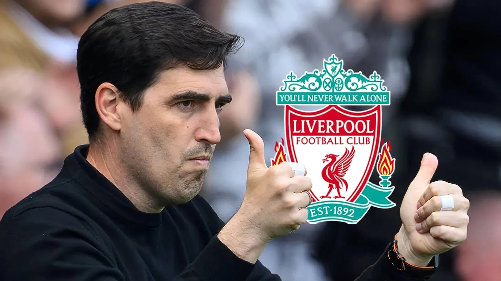 Entrenador dando pulgar arriba con logo de Liverpool Entrenador dando pulgar arriba con logo de Liverpool