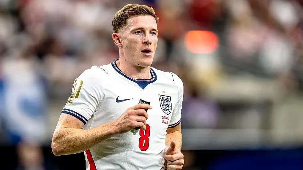 Jugador de Inglaterra corriendo durante un partido Jugador de Inglaterra corriendo durante un partido