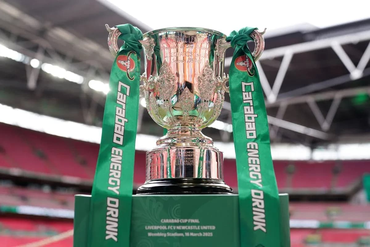 Trofeo de la Carabao Cup en Wembley Trofeo de la Carabao Cup en Wembley
