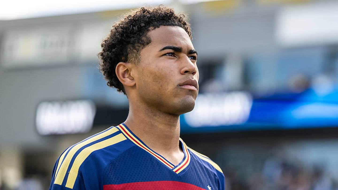 Joven promesa estadounidense Zavier Gozo firma con Crystal Palace en la Premier League Joven promesa estadounidense Zavier Gozo firma con Crystal Palace en la Premier League