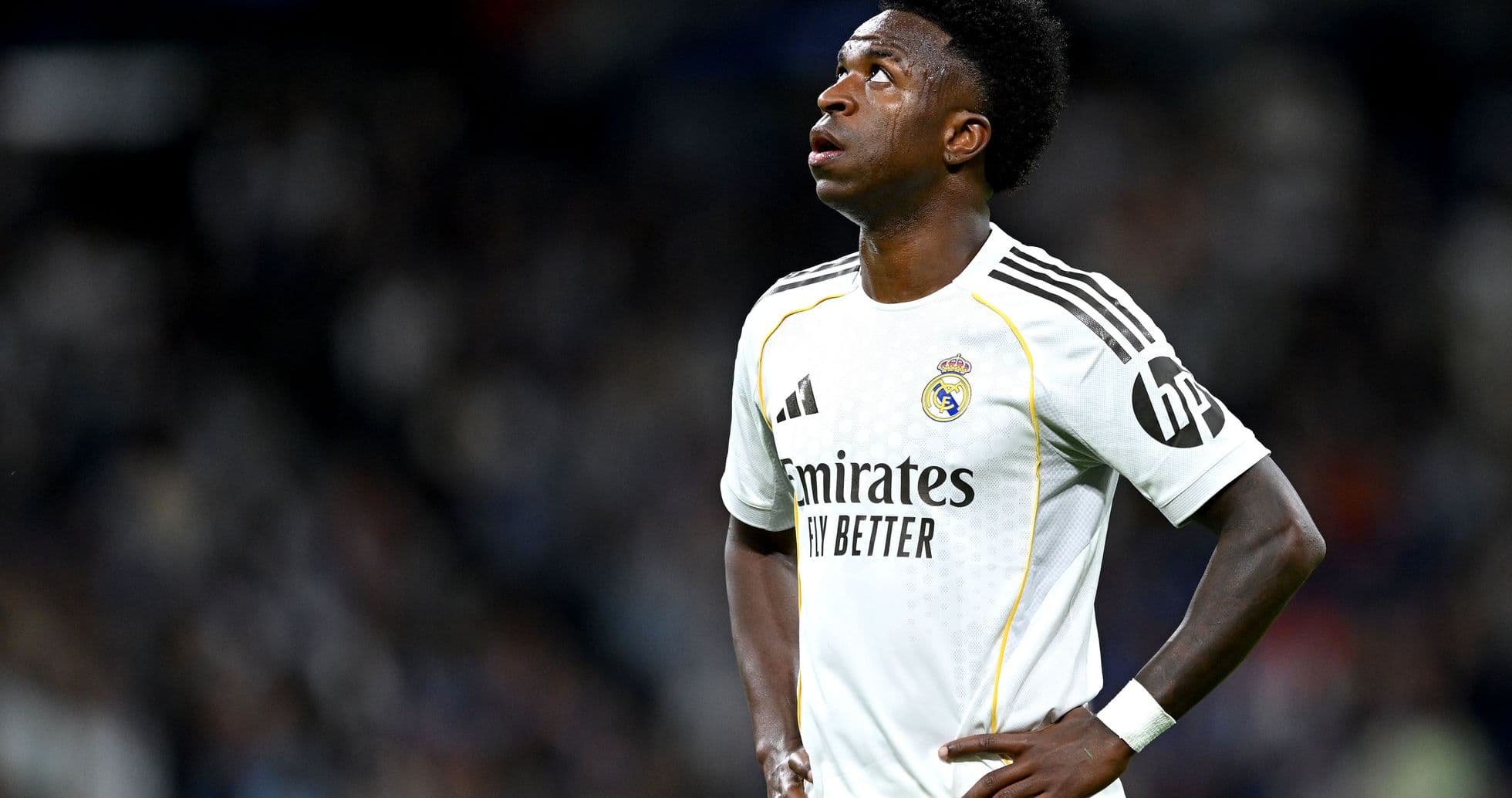 Real Madrid mejora la oferta a Vinicius, pero el jugador busca más Real Madrid mejora la oferta a Vinicius, pero el jugador busca más