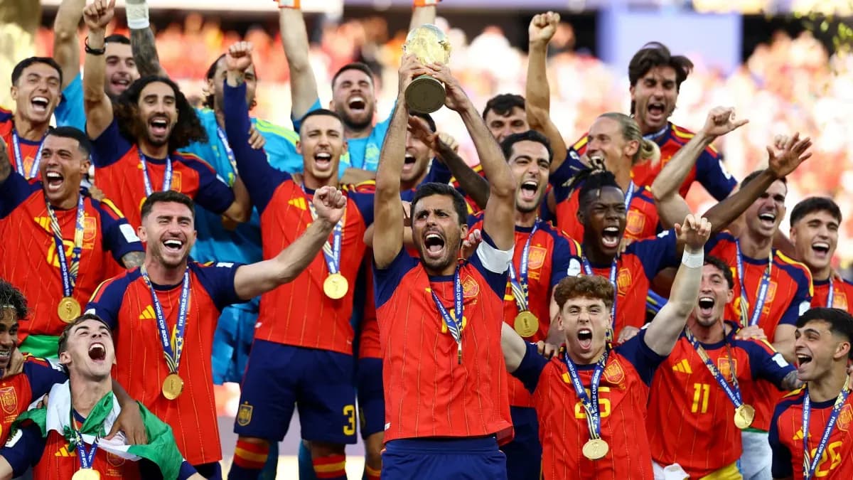 Celebraciones en España tras la victoria en la final del Mundial de Fútbol Celebraciones en España tras la victoria en la final del Mundial de Fútbol